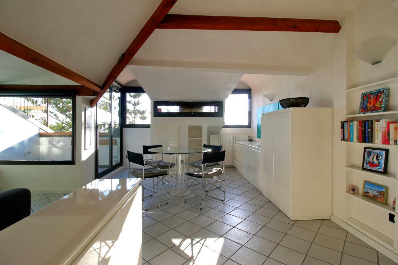 Apartamento Mansarda Luminosa In Centro Sul Mare - Attic By Sea San Remo Exterior foto