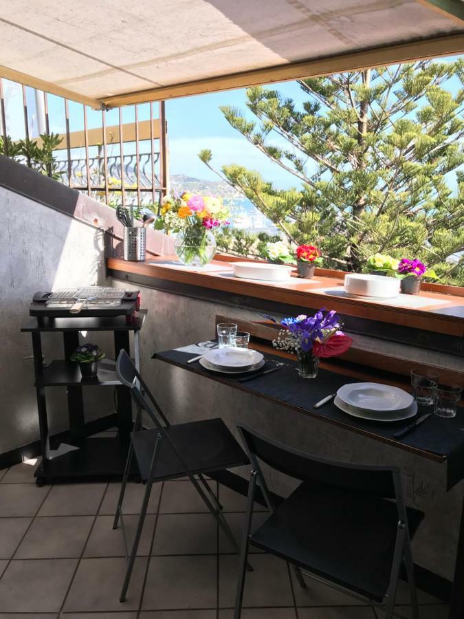 Apartamento Mansarda Luminosa In Centro Sul Mare - Attic By Sea San Remo Exterior foto